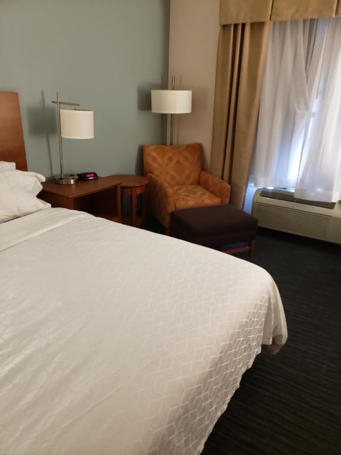 Holiday Inn Express Richmond-Brandermill-Hull Street By Ihg Εξωτερικό φωτογραφία