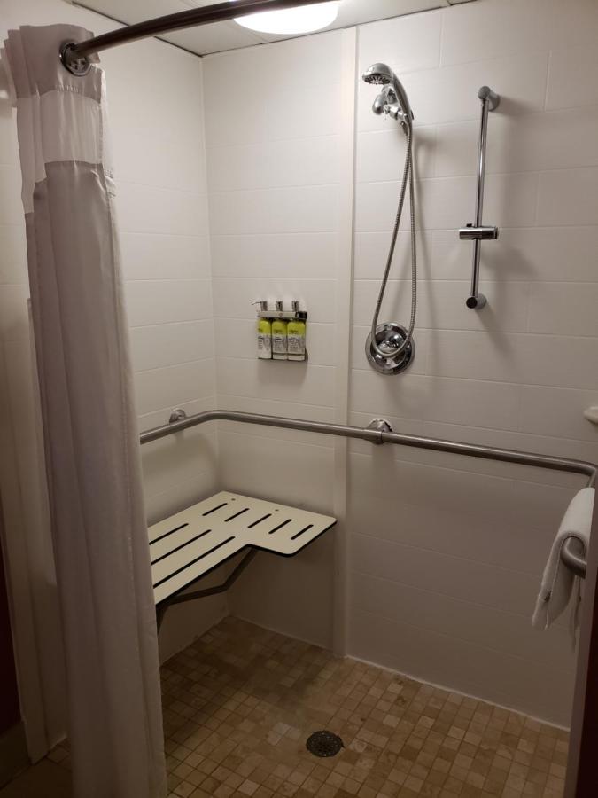 Holiday Inn Express Richmond-Brandermill-Hull Street By Ihg Εξωτερικό φωτογραφία