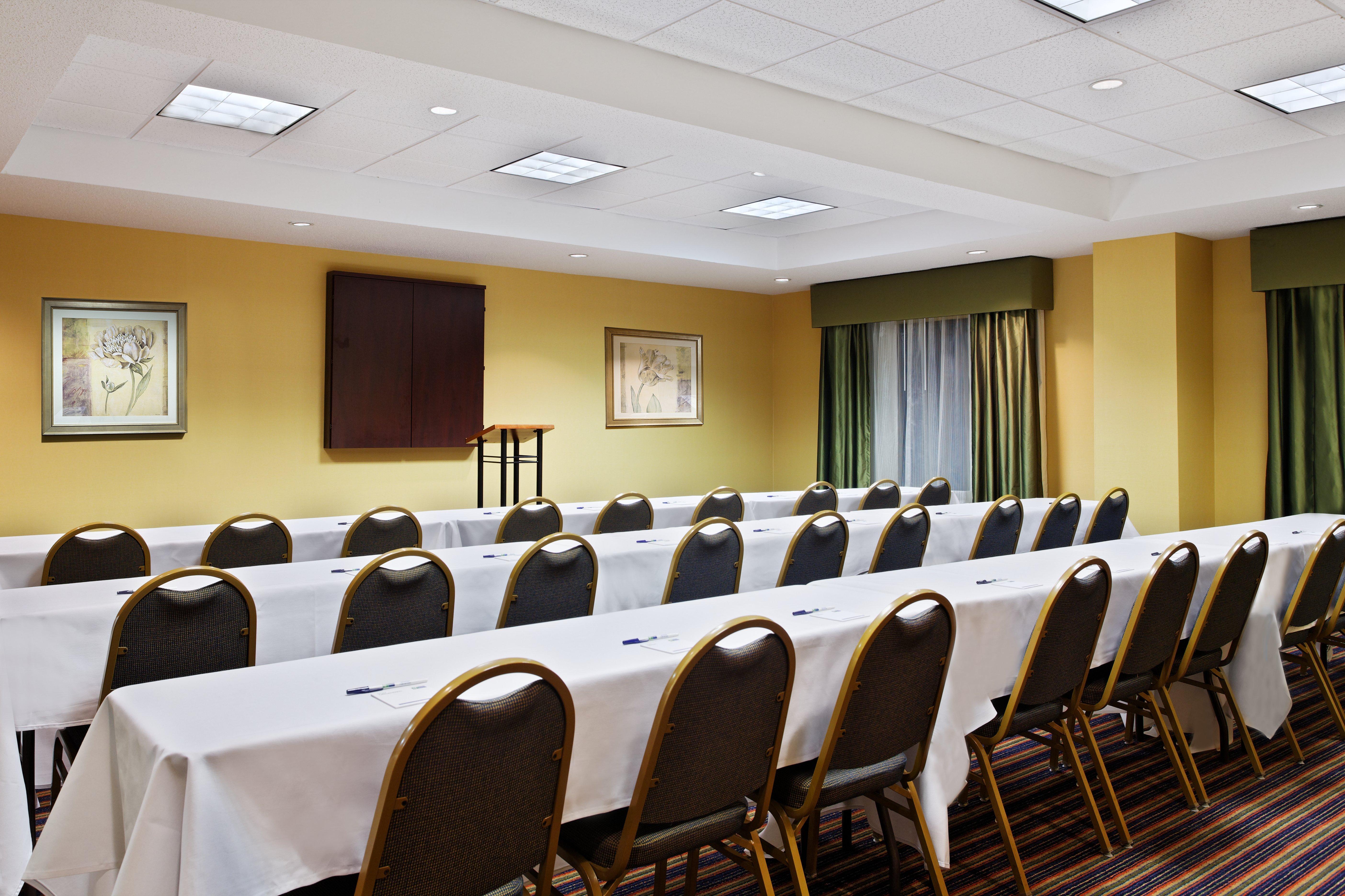Holiday Inn Express Richmond-Brandermill-Hull Street By Ihg Εξωτερικό φωτογραφία