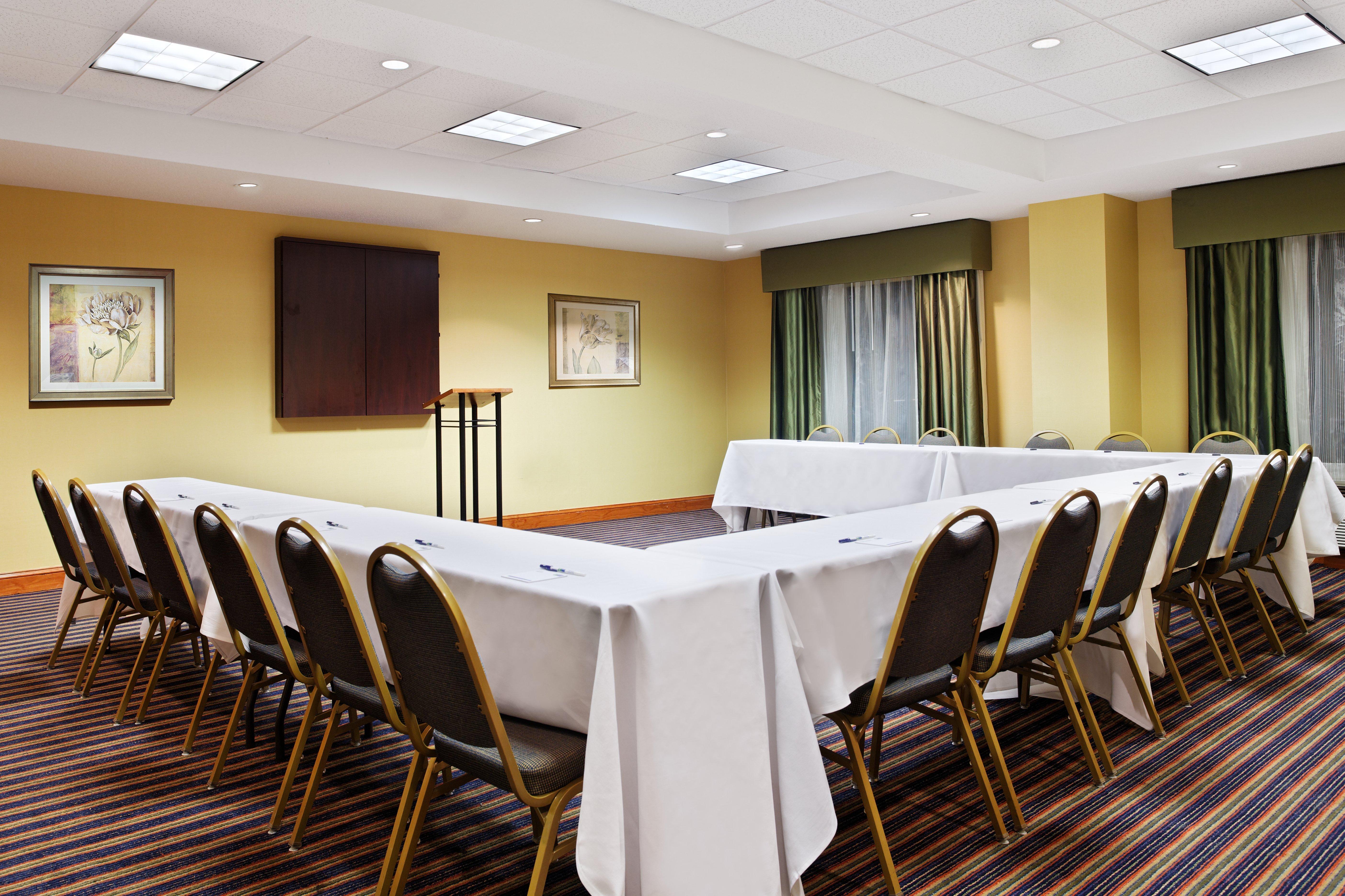 Holiday Inn Express Richmond-Brandermill-Hull Street By Ihg Εξωτερικό φωτογραφία